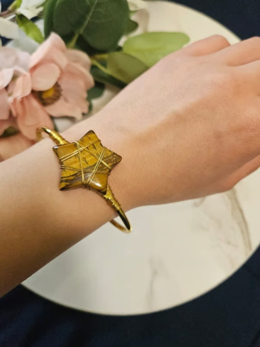 Tiger's eye star bangle